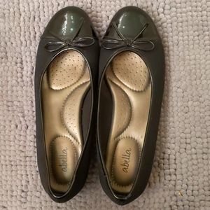 Abella shoes